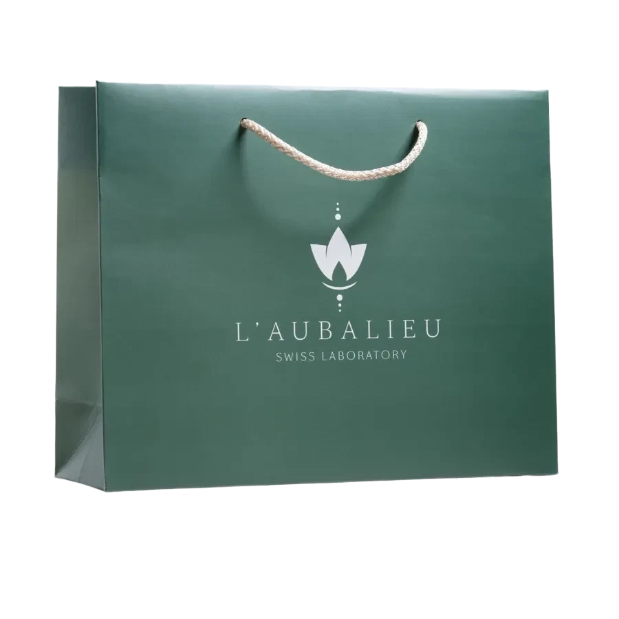 Sac de shopping écologique Laubalieu en teinte verte, symbole de notre engagement envers la qualité suisse et le respect de l'environnement